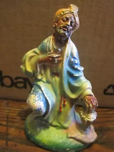 VTG CHRISTMAS NATIVITY BLOW MOLD PLASTIC KING/WISE MAN 4" TALL FIGURINE - Picture 1 of 2