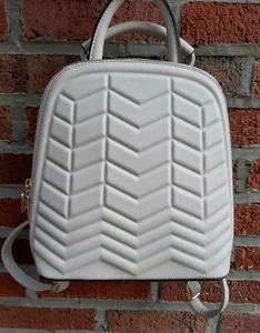 Lux Accessories NYC Modern CONVERTIBLE Backpack+Crossbody Structured Design Bag - Picture 1 of 12