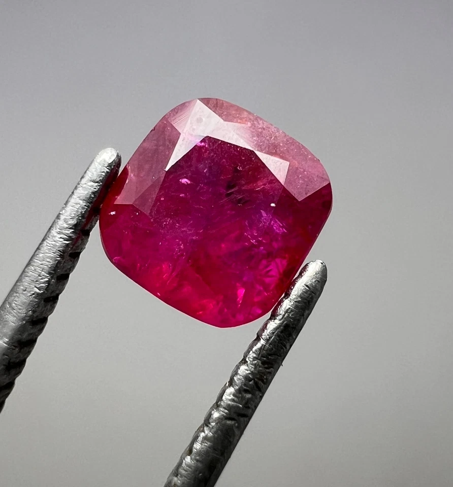 0.790 Ct Natural Cut Top Quality Ruby, Loose Gemstone From Afghanistan - Image 1 of 4