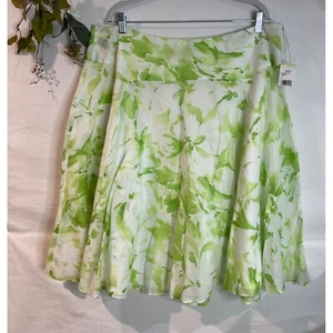 Jones New York Signature Woman 18W Green & White Floral Cotton Skirt - Picture 1 of 12
