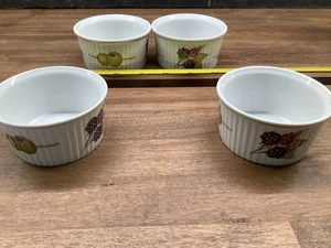 Royal Worcester Set of 4 Porcelain Ramekins with Fruit Design Olive 3” - Picture 1 of 10