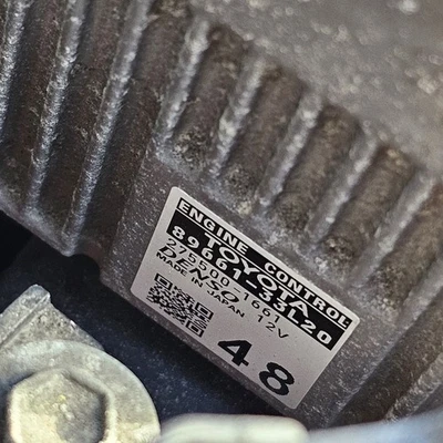 LEXUS ES300H 2013-2014 ECU: 89661-33L20 (híbrido) Foto 1 de 4