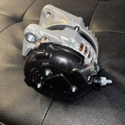 Alternator  Grand Caravan 2008-2010 Wrangler 2007-08 Routan 09-10 7B0903015 Read - Image 1 of 4