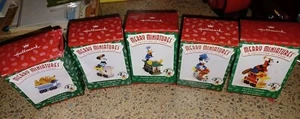 NUEVO DE COLECCIÓN Hallmark Merry Miniatures MICKEY EXPRESS Disney Tren Estatuillas Conjunto Completo - Imagen 1 de 5