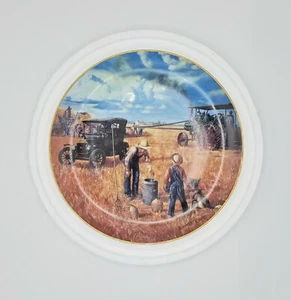 Danbury Mint Bountiful Harvest Emmett Kaye Farming the Heartland Collector Plate - Picture 1 of 4