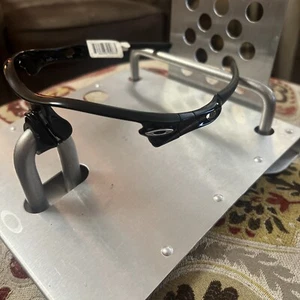 Oakley Radar Polished Black Frame Silver Icons Brand New Fast S/H B6 - Picture 1 of 5