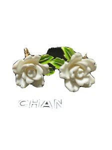 TRIFARI GOLDPLATE CLIP ON White Rose Green Petal - Picture 1 of 6