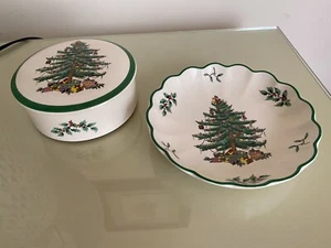 Pequeño plato estriado redondo redondo Spode ÁRBOL DE NAVIDAD 6-3/4"" y caja de dulces de 5"" con tapa - Imagen 1 de 5