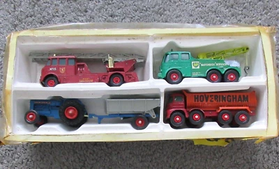 VTG 1966 MATCHBOX KING SIZE SET G-8 GIFT-SET HOVERINGHAM FIRE TRUCK TRACTOR TOW - Image 1 of 4