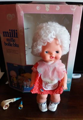 DOLL BAMBOLA VINTAGE ANNI 80 MILLI MILLE BOLLE BLU MIGLORATI IN BOX - Immagine 1 di 4