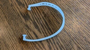 Vintage Tupperware REPLACEMENT Handle #593 for 2 Qt Beverage Buddy Pitcher #587 - Picture 1 of 3