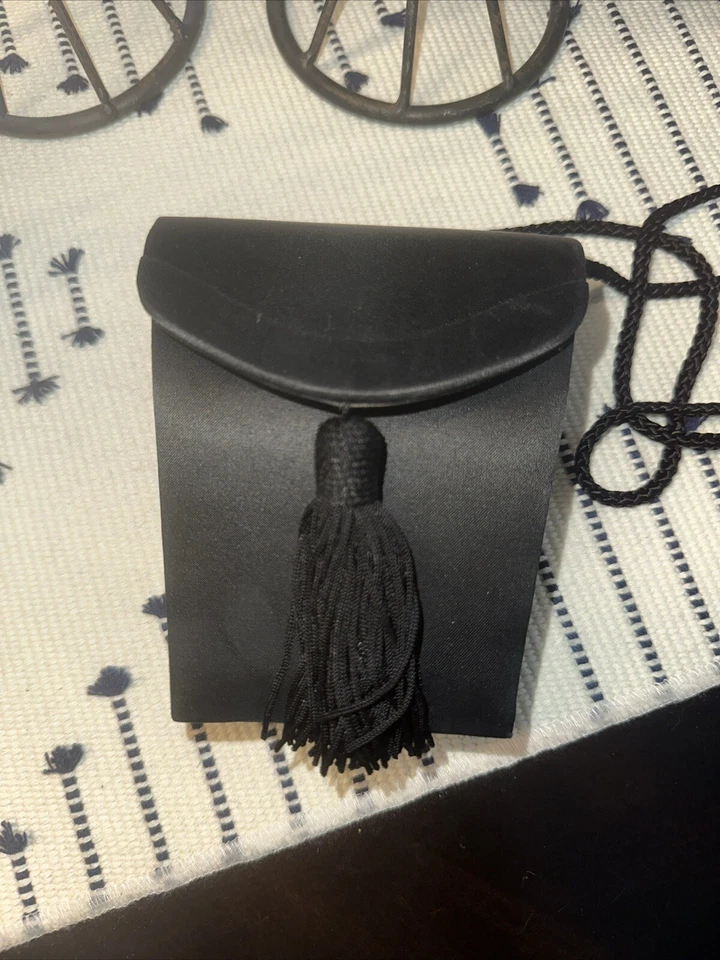 Valerie Stevens - Vestido extravagante preto vintage patenteado borla bolsa preta. - Imagem 1 de 4