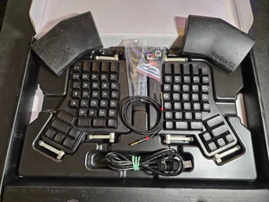 Original Stadard ErgoDox EZ Ergonomic Split Mechanical Keyboard Wrist Pads Black - Picture 1 of 9