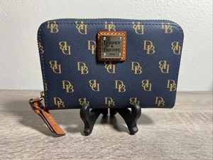 Authentische Dooney & Bourke Gretta Medium Geldbörse mit umlaufendem Reißverschluss Farbe Marine - Bild 1 von 9