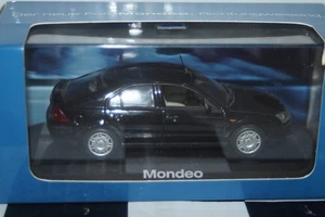 Minichamps Ford Mondeo Black (dealer box) 1:43 (small repaired tear on sleeve) - Picture 1 of 7