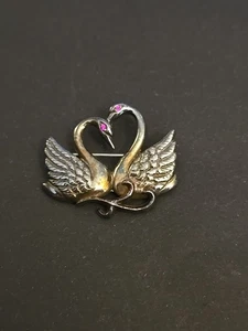 Sterling Silver Love Swans W/Ruby Eyes From Cross Jewelers Beautiful Patina 1"T - Picture 1 of 6