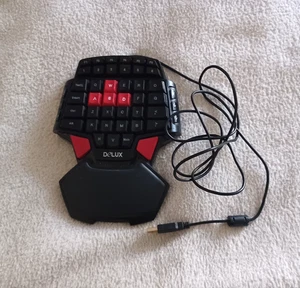 Delux T9 Tastiera Gaming Cablata 46 Tasti Singola Mano Professionale Ergonomica - Foto 1 di 3