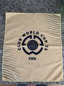 FIFA CLUB WORLD CUP GOLD RALLY ASCIUGAMANO CHELSEA VS PSG 2025 7/13/25 NUOVO SGA - Foto 1 di 6