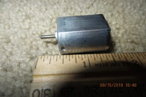 Small DC Electric Motor 6.0 - 24 VDC SMALL FAST M118 - Picture 1 of 1