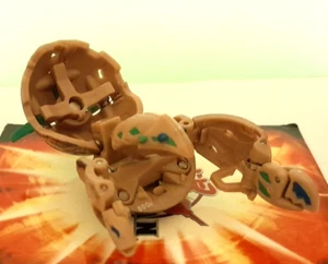 BAKUGAN Battle Brawler - Subterra Stug 800G - Foto 1 di 2