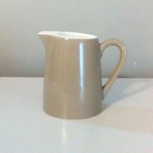 Vintage Olive Green Creamer Cup Spouted Buttermilk Syrup Made In USA  - Picture 1 of 4