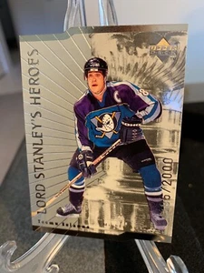 Teemu Selanne 1998-99 UD Lord Stanley Hero's Die-Cut #1195/2000 - Picture 1 of 2