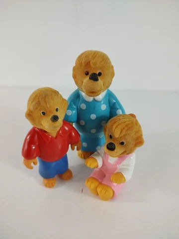 Vintage 1986  Berenstain Bears Plastic Figures Lot  of 3 - mama  -son- daughter Cover