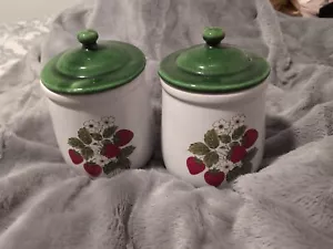 2 MCCOY USA ~ STRAWBERRY COUNTRY 135~ CANISTERS ~ WITH LIDS - Picture 1 of 8