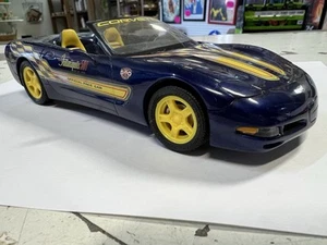 Corvette Pace Car Indy 500 1998 escala 1:24 - Imagen 1 de 7