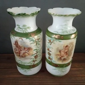 pair of antique opaline vases decorated with cherubim angels 19th century - Picture 1 of 6