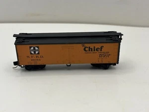N Scale Con-Cor Santa Fe 40' Single Door Reefer 26084 C39951 - Picture 1 of 4