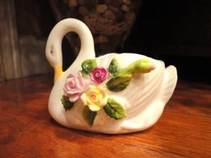 Georgian Fine Bone China Swan Floral Trinket 2-3/4 Vintage - Picture 1 of 9