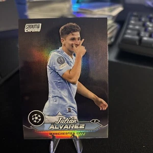 Julian Alvarez Refractor 2024 topps Stadium Club Chrome - Bild 1 von 2