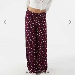 O'Neill Ninette Floral Pull On Floral Wide Leg Pants in Wine Sz M NEW - Picture 1 of 6