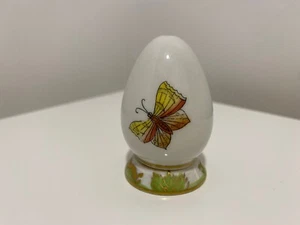 HEREND Hungary Pfefferstreuer Queen Victoria Porzellan Blume Schmetterling RAR - Bild 1 von 11