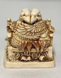 Harmony Kingdom Beak To Beak Lovebirds On Bench Figurine UK Made - Picture 1 of 4