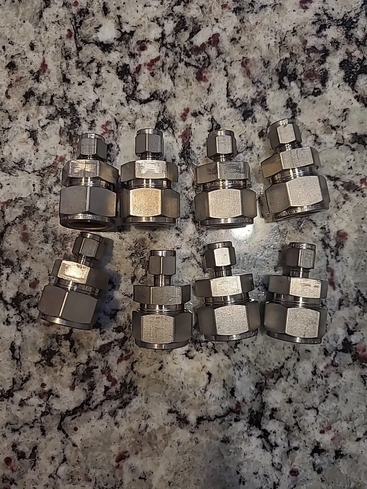 8 Swagelok SS-1210-6-4, 3/4" OD X 1/4" OD Compression Reducing Union, 316SS - Image 1 of 1