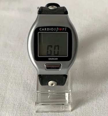 Monitor de ritmo cardíaco retro CardioSport Go con correa de plástico pantalla LCD Foto 1 de 4