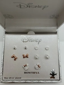 Nuovi Orecchini Disney Love Is Bowtiful Minnie Cristallo, Perla, Fiocco Set 5 Paia - Foto 1 di 8