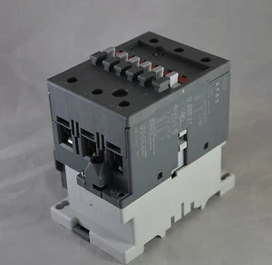 AF63-30-11-72 ABB AF63 SCHÜTZSPULE 20-60VDC 3-polig 90A 1NO / 1NC Aux. - Bild 1 von 3