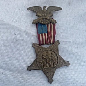 GAR Gran Ejército de la República 1861 - 1866 Guerra Civil Veteranos Medalla BANDERA Estrella - Imagen 1 de 7