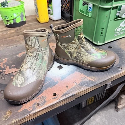 Men’s Rubber Ankle Boots - Image 1 of 2