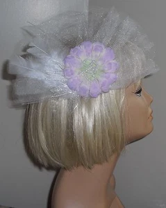 Blume, Feder, Band, Netz, Haarspange Haarteil Fascinator - Bild 1 von 3