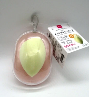 DAISO JAPAN DAISO makeup sponge 3D Flat cut Shape with case