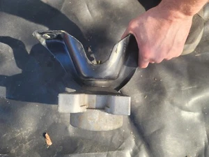 2002 Ford Focus Motor Mount Mounting  Bracket - Bild 1 von 5