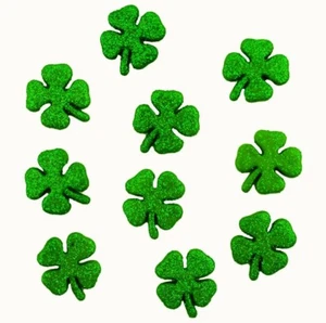 Glitter Shamrocks 4456 - Botones en abundancia - Día de San Patricio - Chatarra de costura artesanal - Imagen 1 de 2