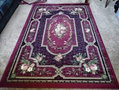 bonita alfombra morada 5'3" por 7'6" Foto 1 de 4