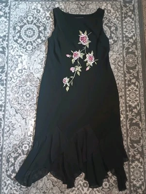 Vestido asimétrico vintage SL Fashions Y2K hada oscura S 10 bordado caprichoso  Foto 1 de 4