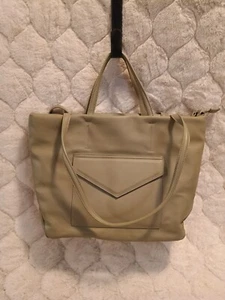 Bolso Bandolera Urban Originals Verde Oliva Claro Limpio Bonito Bolsillos Extra  - Imagen 1 de 9