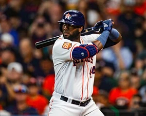 Foto de béisbol de Yordan Álvarez Up to Bat Astros de Houston 8x10 MLB - Imagen 1 de 1